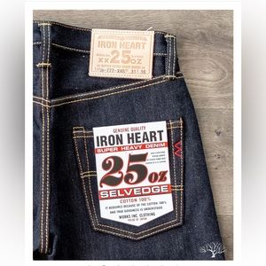 IRON HEART. IH-777-XHS - 25oz Indigo Selvedge Slim Tapered Denim. W31 L33!!!